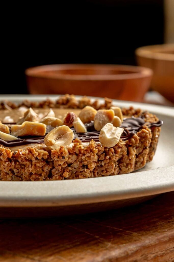 Fıstık Ezmeli Tart: Kurabiye Granola Tabanlı Lezzet Şöleni